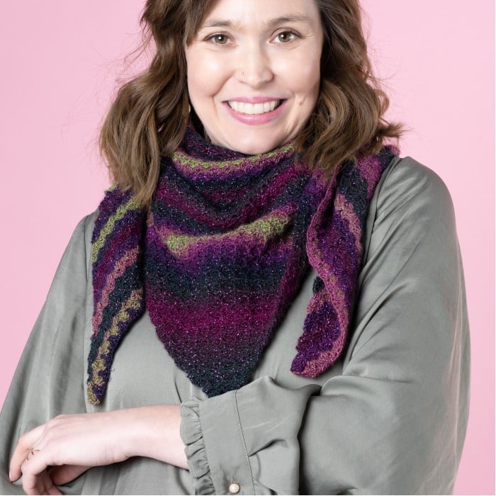 The Best 5 Free DIY Beautiful Crochet Shawl Patterns